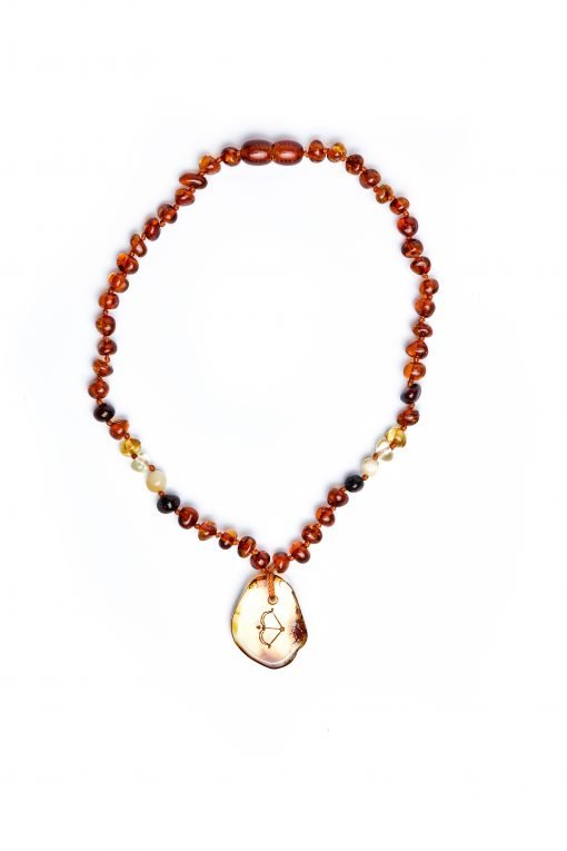 Teething necklace amber pendant sagittarius1
