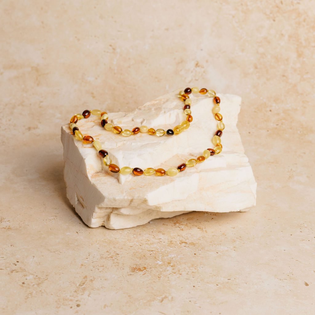 Amber necklace oval multicolor
