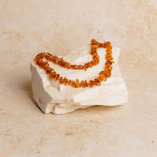 Amber necklace chips cognac