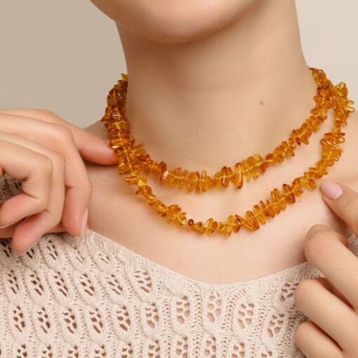 Amber necklace chips 90 cm honey 2