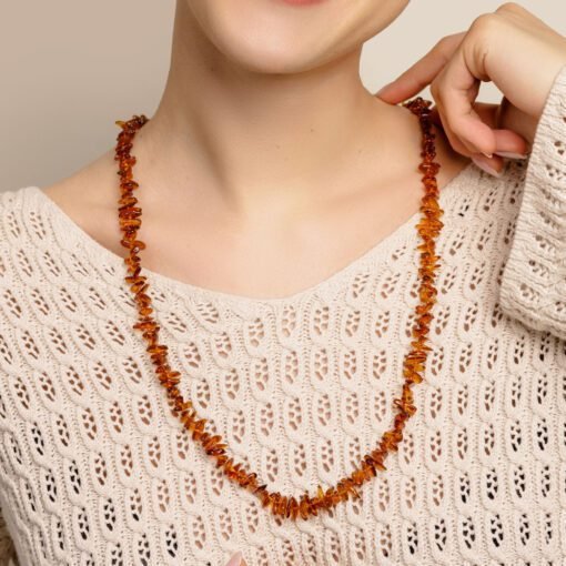 Amber necklace chips 90 cm cognac 1