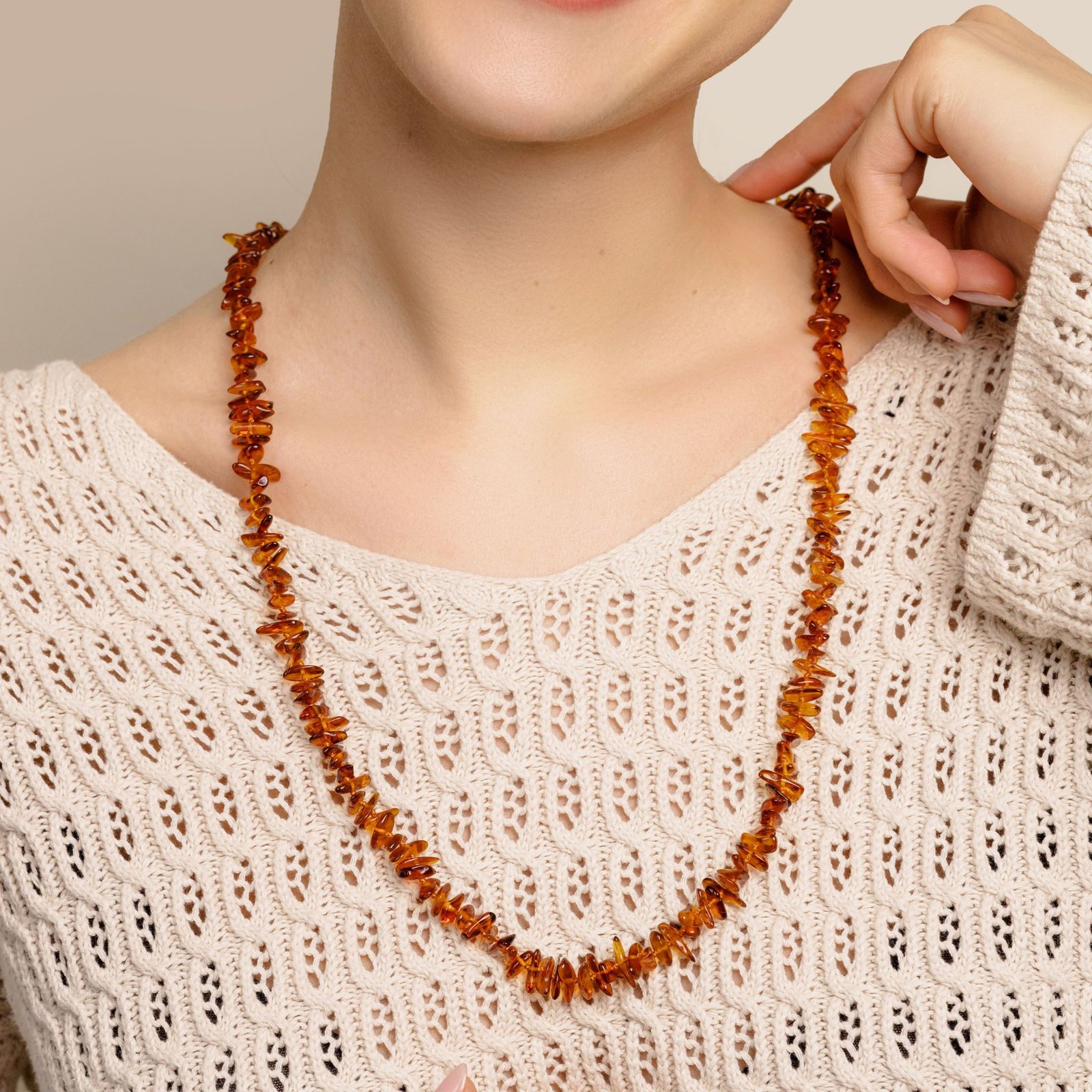 Amber necklace chips 90 cm cognac 1