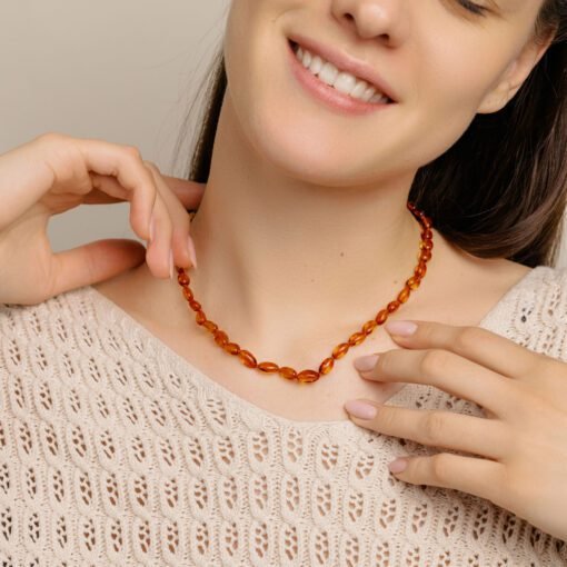 Amber necklace oval cognac 1