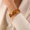 Amber bracelet triangle cognac 1